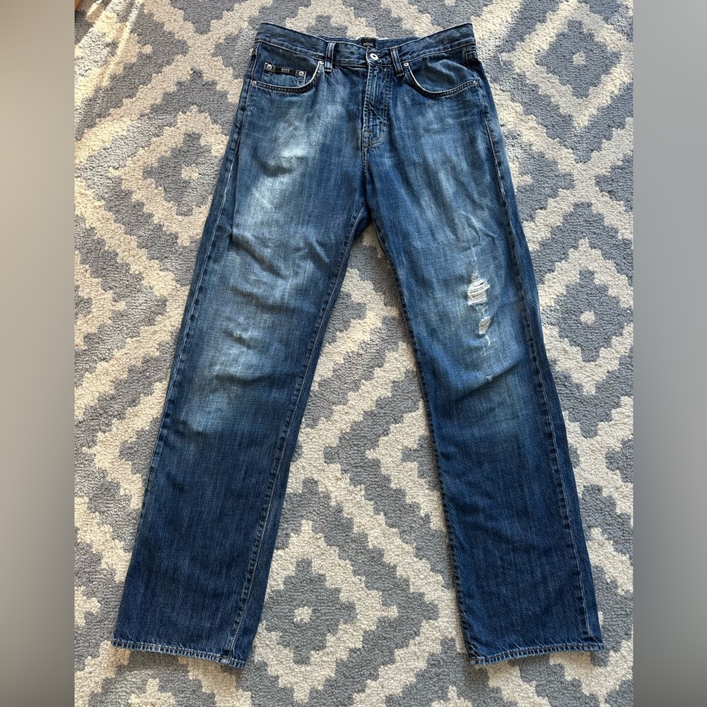 Hugo Boss Mens Blue Jeans, pls see description for sizing!